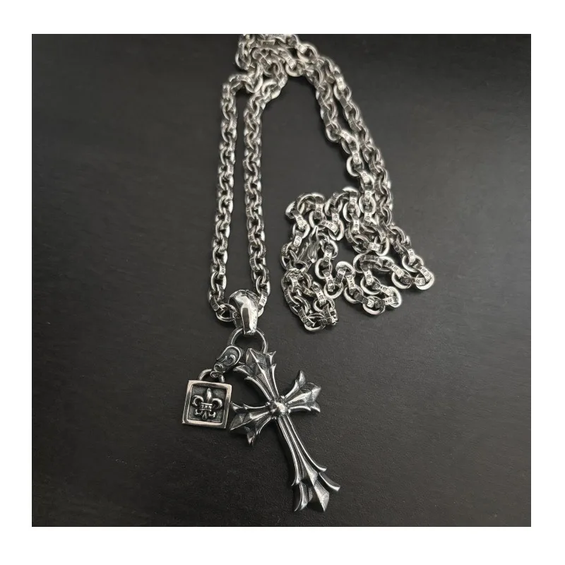 Retro Old Cross Necklace for Men and Women, Trend Collarbone Chain, High-end Thai Silver Accessories, Versatile and Fashionable
Retro Old Cross Necklace for Men and Women, Trend Collarbone Chain, High-end Thai Silver Accessories, Versatile and Fashionable