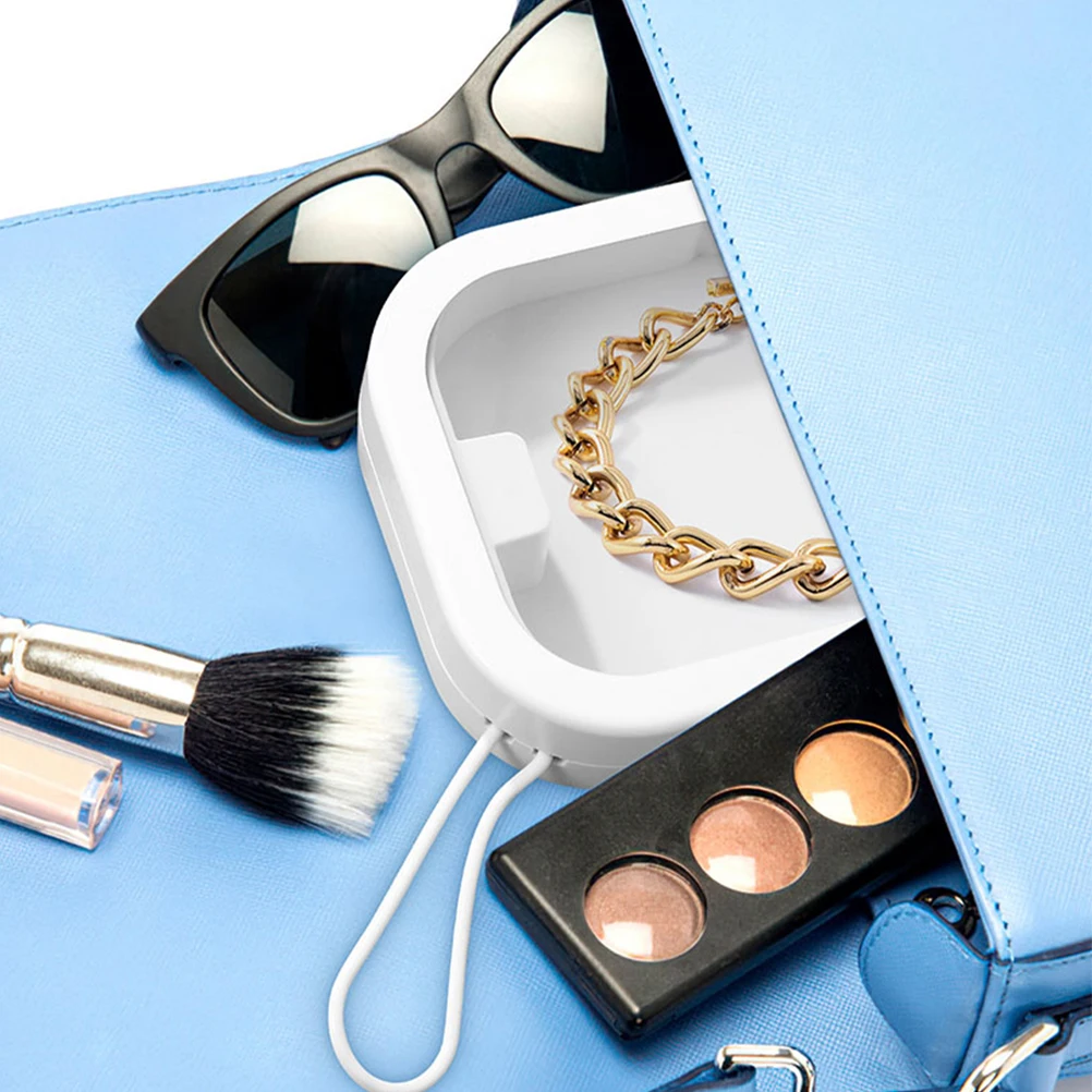 4 Pcs White Plastic Storage Boxes for Desktop Hair Accessories ganizer ABS TPE Material Portable Earring Case Visible Jewelry
4 Pcs White Plastic Storage Boxes for Desktop Hair Accessories ganizer ABS TPE Material Portable Earring Case Visible Jewelry