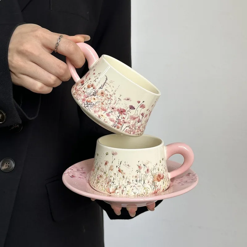 Modern Housewife Style Premium Coffee Cup Saucer Set Couple Mugs Wedding Newlywed Souvenir Gift Box Porcelain Drinkware
Modern Housewife Style Premium Coffee Cup Saucer Set Couple Mugs Wedding Newlywed Souvenir Gift Box Porcelain Drinkware