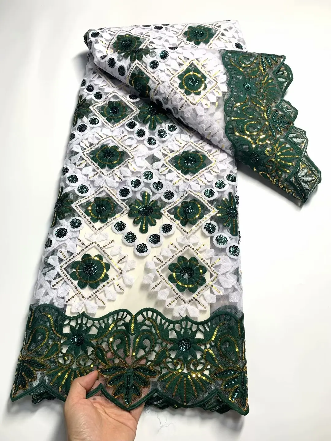 Nigerian French Tulle Lace Fabric 2023 High Quality African Mesh Milk Silk Lace Fabric With Sequins For Wedding Prom Women Dress
Nigerian French Tulle Lace Fabric 2023 High Quality African Mesh Milk Silk Lace Fabric With Sequins For Wedding Prom Women Dress