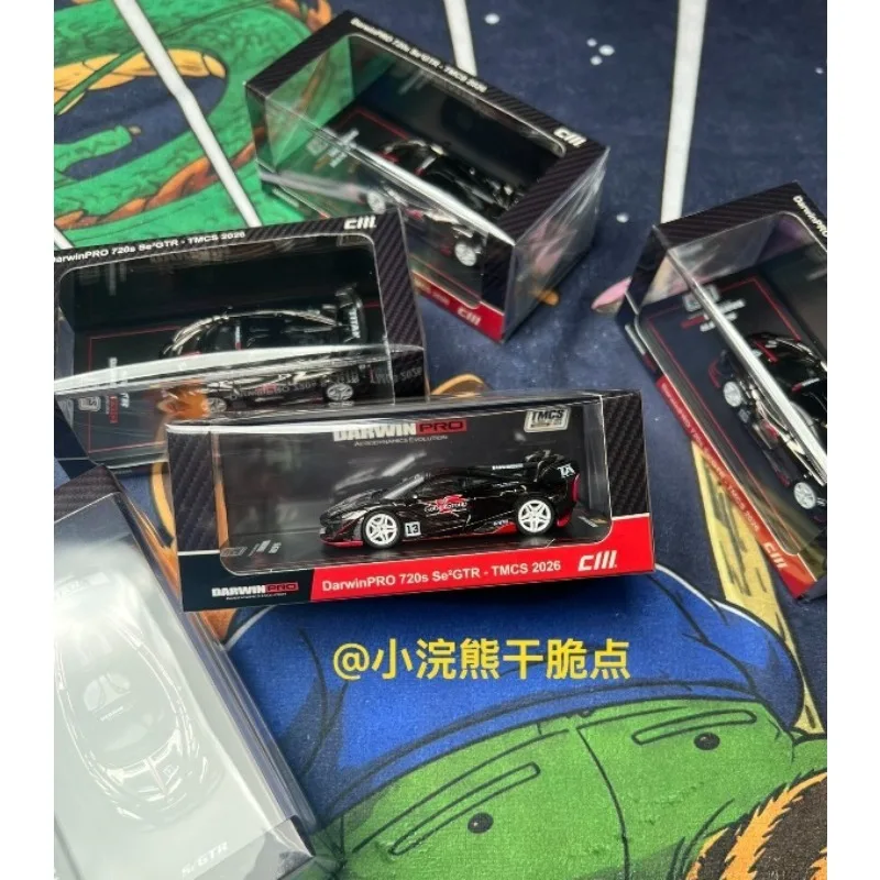 CM 1:64 McLaren 2026 TMCS Malaysia Exhibition Exclusive Item, Cast Alloy Model, Boys' Gift, Adult Collection Decorative Piece.
CM 1:64 McLaren 2026 TMCS Malaysia Exhibition Exclusive Item, Cast Alloy Model, Boys' Gift, Adult Collection Decorative Piece.