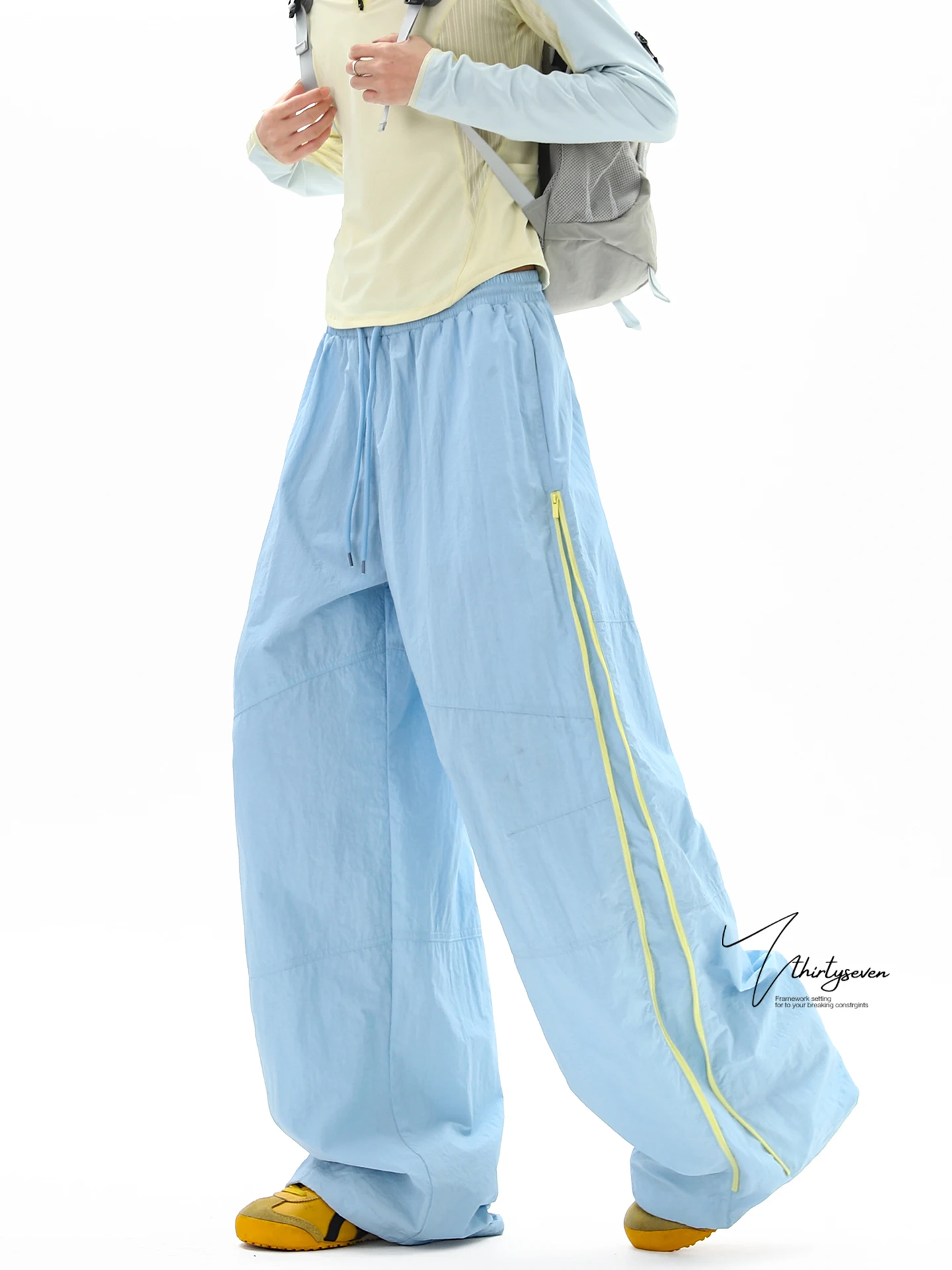 Мужские спортивные брюки V37 American Style для активного отдыха, быстросохнущие, весенние, модные, молодежные, повседневные, на молнии, прямого кроя
Мужские спортивные брюки V37 American Style для активного отдыха, быстросохнущие, весенние, модные, молодежные, повседневные, на молнии, прямого кроя