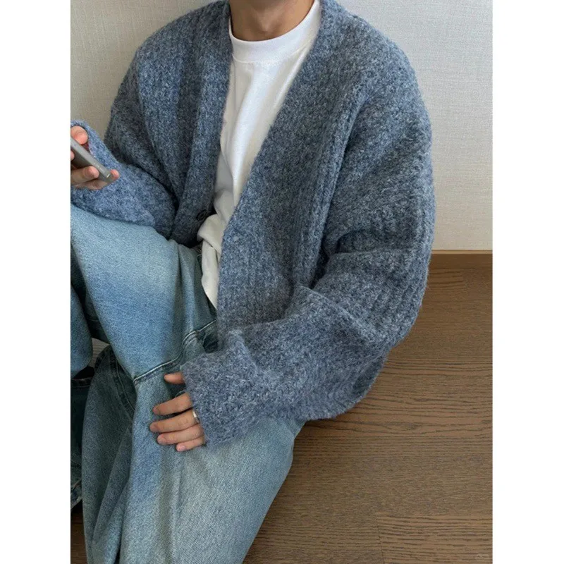 Свободный тяжелый кардиган разного цвета в стиле ретро, мужской крутой вязаный свитер высокого класса в американском стиле, повседневная внутренняя одежда 
Свободный тяжелый кардиган разного цвета в стиле ретро, мужской крутой вязаный свитер высокого класса в американском стиле, повседневная внутренняя одежда