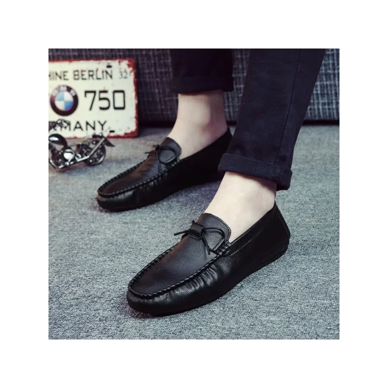 Summer Men's Doudou Shoes Lazy Leather Shoes Gloafers Soft Soles Comfortable Breathable Driving Casual Sneakers
Summer Men's Doudou Shoes Lazy Leather Shoes Gloafers Soft Soles Comfortable Breathable Driving Casual Sneakers