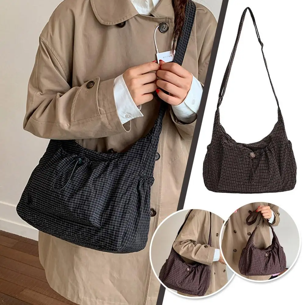 Large Capacity Shoulder Bag Cross-body Bag Fashion Simple Plaid Zipper Tote Partitioned Storage Commuter Fabric Bag
Large Capacity Shoulder Bag Cross-body Bag Fashion Simple Plaid Zipper Tote Partitioned Storage Commuter Fabric Bag