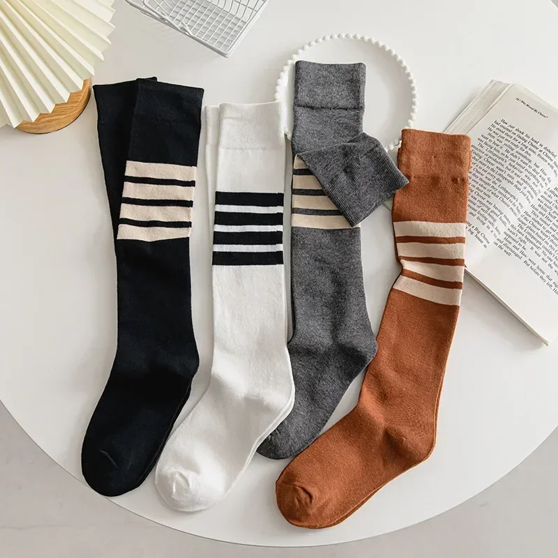Men /Women Four Stripes Cotton Socks Retro Old School Hiphops Skates Long Short Meias Harajuku Winter Cool White Black Grey 2025
Men /Women Four Stripes Cotton Socks Retro Old School Hiphops Skates Long Short Meias Harajuku Winter Cool White Black Grey 2025