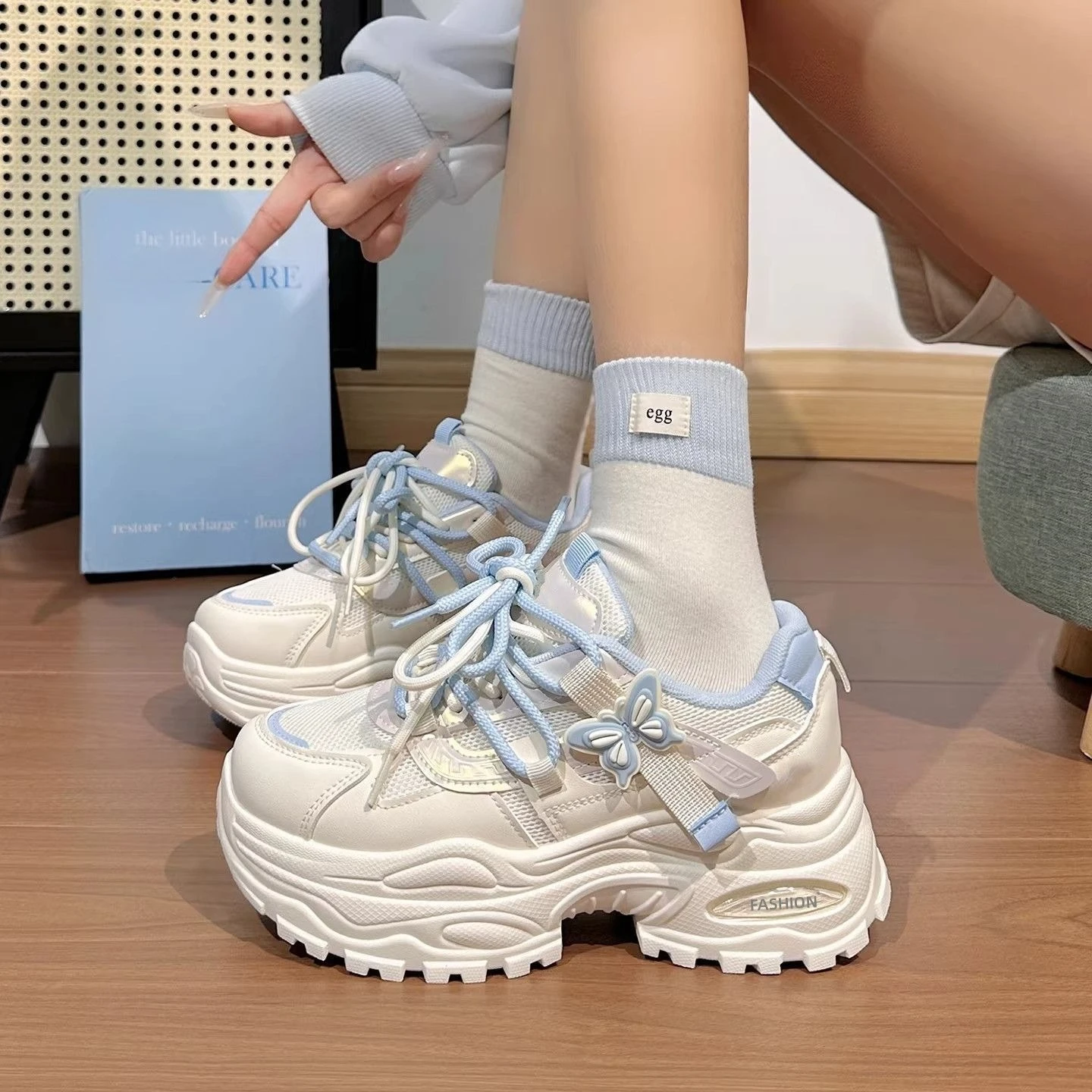 Women's New Arrival Dad Shoes Platform Thick Sole Height Increasing Breathable Mesh Casual Versatile Comfort Walking Shoes
Women's New Arrival Dad Shoes Platform Thick Sole Height Increasing Breathable Mesh Casual Versatile Comfort Walking Shoes
