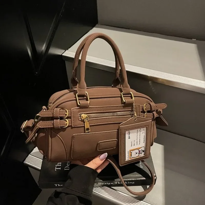 Elegant Designer Shopping Tote Diaper Bag For Women Luxury Leather Large Capacity Stylish Crossbody Handbag For Errand Day
Elegant Designer Shopping Tote Diaper Bag For Women Luxury Leather Large Capacity Stylish Crossbody Handbag For Errand Day
