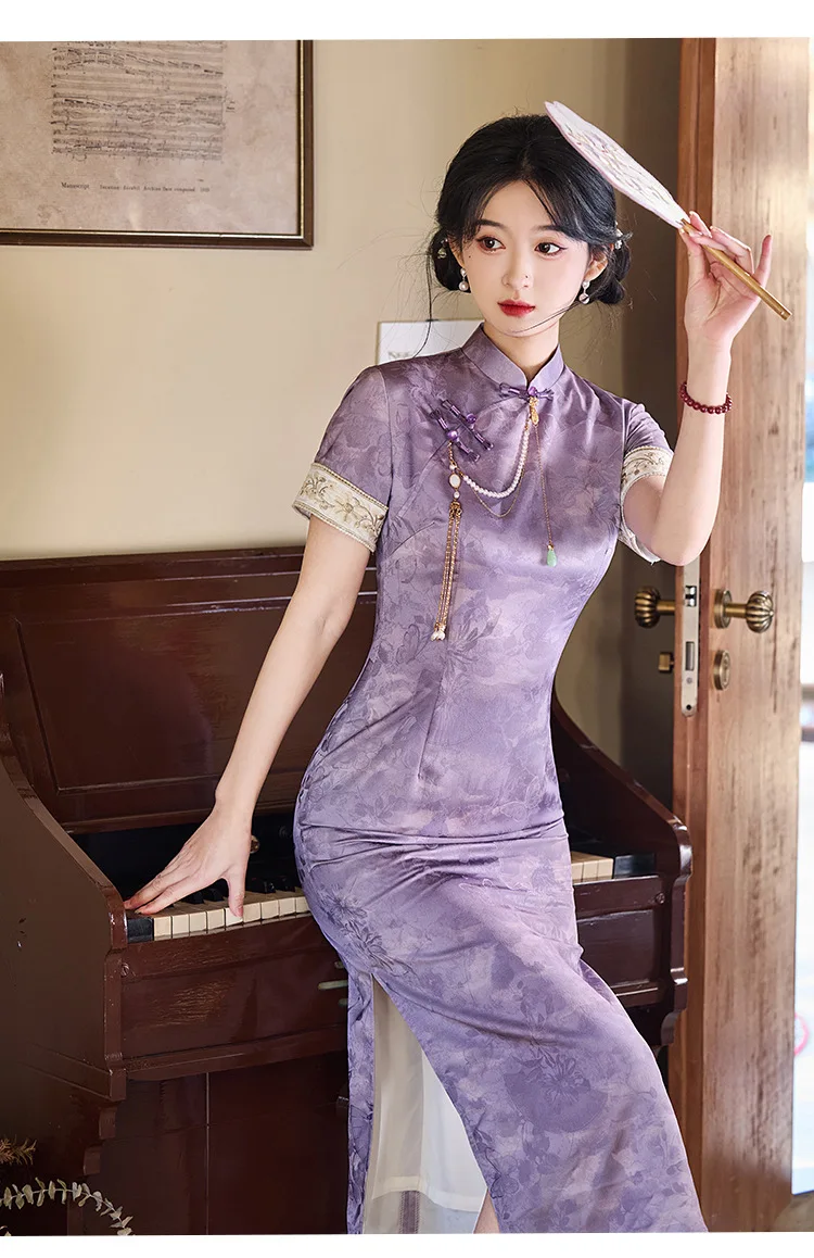 Women Modern Style Cheongsam Traditional Purple Chinese Slim Sexy Short Sleeve Long Retro Qipao Femal Oriental Dress
Women Modern Style Cheongsam Traditional Purple Chinese Slim Sexy Short Sleeve Long Retro Qipao Femal Oriental Dress