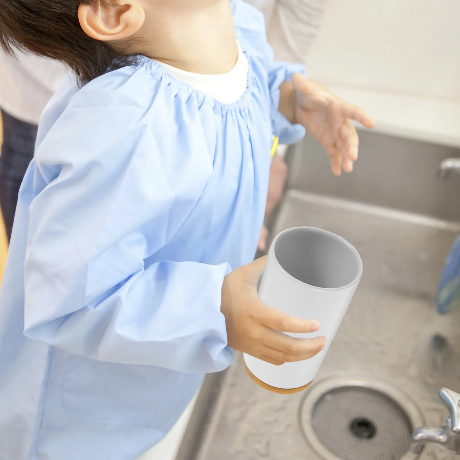 Ceramic Toothbrush Holder Bathroom Countertop Tumbler Cylinder Toothpaste Storage Cup Multipurpose Drinking Cup Toothbrush Mug
Ceramic Toothbrush Holder Bathroom Countertop Tumbler Cylinder Toothpaste Storage Cup Multipurpose Drinking Cup Toothbrush Mug