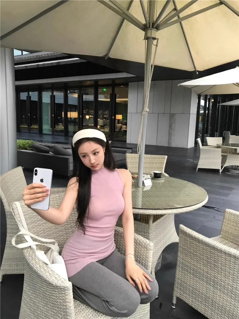 Korean Style Pink Sleeveless Knitted Vest Women's Summer Hot Girl Sexy Slim Fitting Irregular Top Fashion Female Clothes
Korean Style Pink Sleeveless Knitted Vest Women's Summer Hot Girl Sexy Slim Fitting Irregular Top Fashion Female Clothes