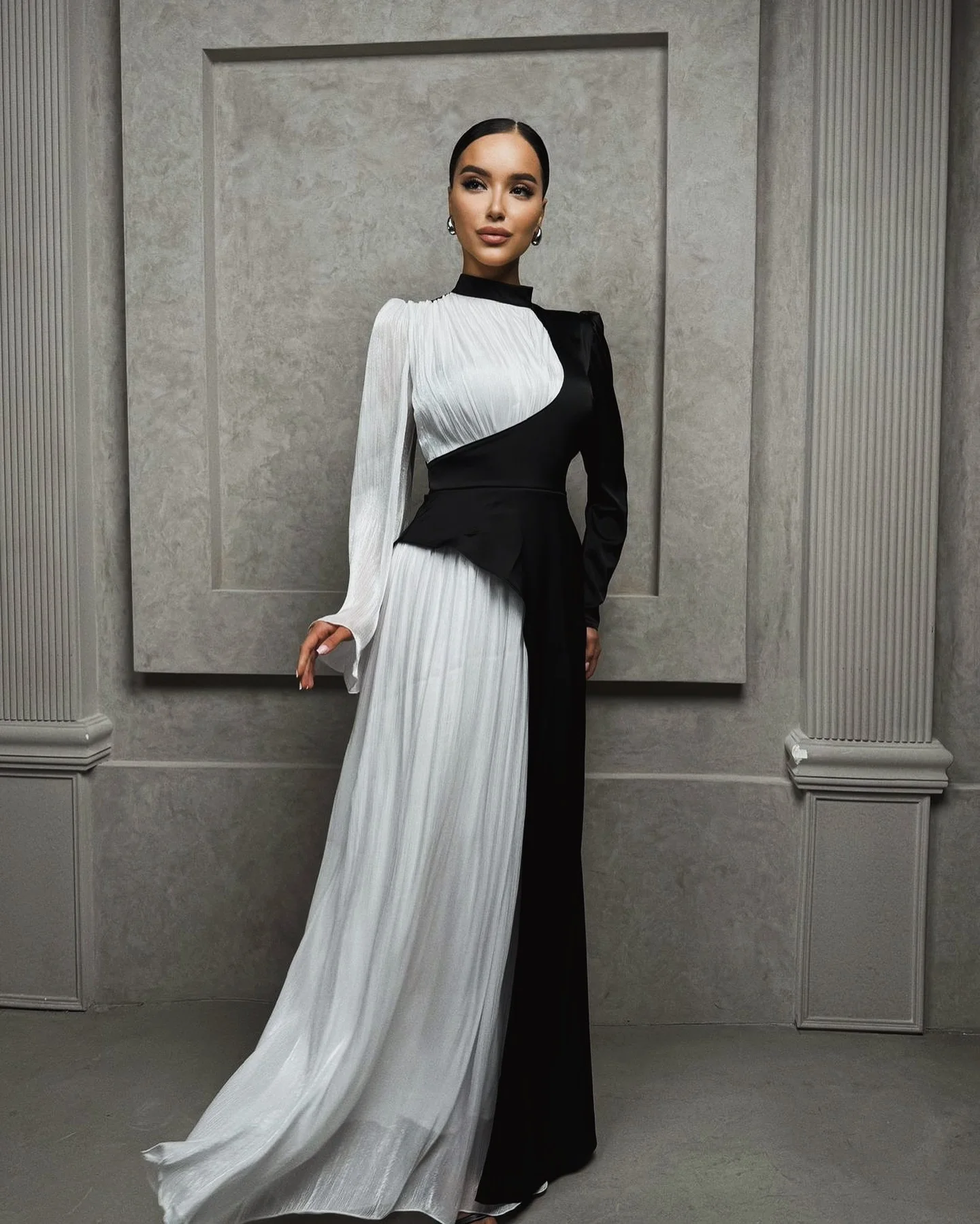 Customized Modern Organza Evening Dresses High Quality Long Sleeves High Collar Cocktail Dress Custom Size Celebrity Gowns
Customized Modern Organza Evening Dresses High Quality Long Sleeves High Collar Cocktail Dress Custom Size Celebrity Gowns