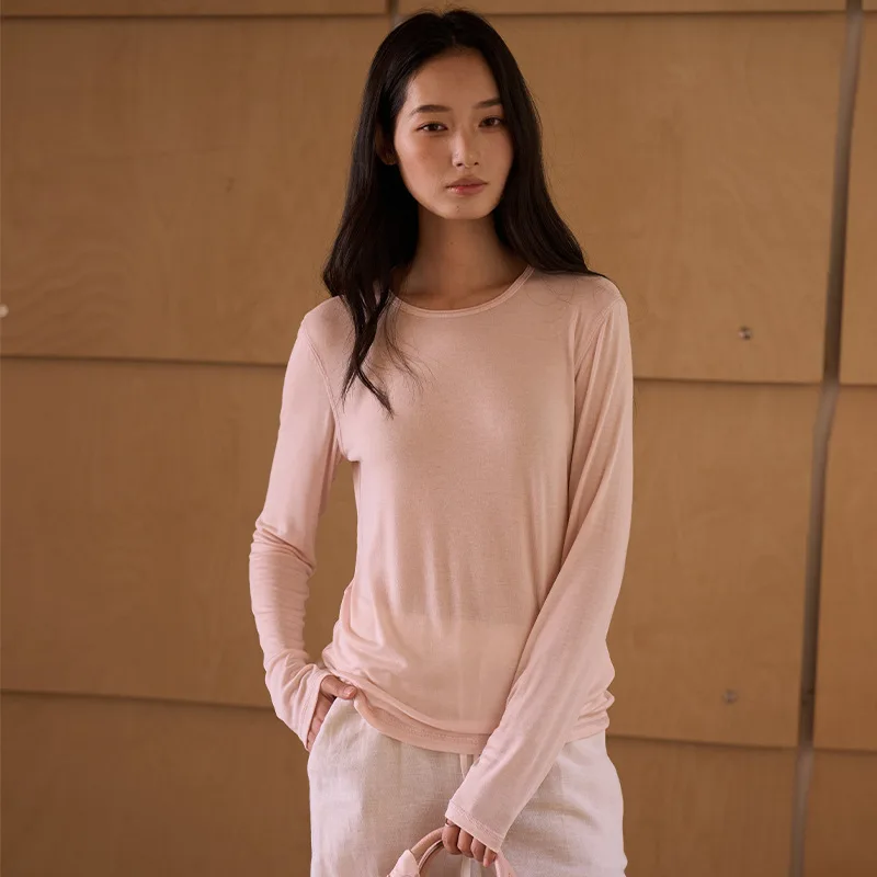 Весенне-летняя базовая женская рубашка из шелка и шерсти, простой топ с круглым вырезом, легкий полупрозрачный топ
Весенне-летняя базовая женская рубашка из шелка и шерсти, простой топ с круглым вырезом, легкий полупрозрачный топ