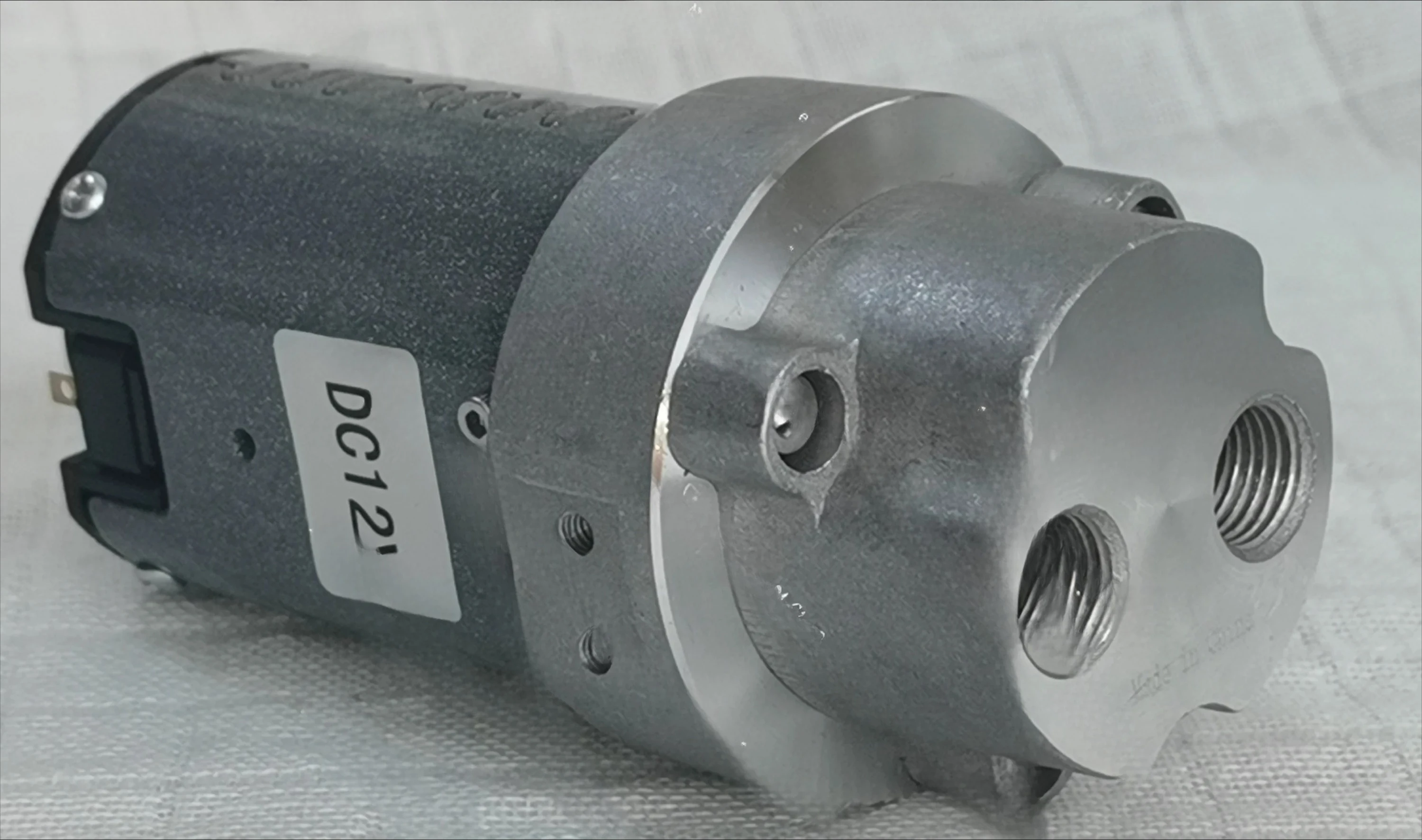 Подходит для 12 В малошумного масляного всасывающего насоса, электрического топливного насоса для обслуживания дизельного двигателя, масляного насоса, масляного насоса, топливного насоса
Подходит для 12 В малошумного масляного всасывающего насоса, электрического топливного насоса для обслуживания дизельного двигателя, масляного насоса, масляного насоса, топливного насоса