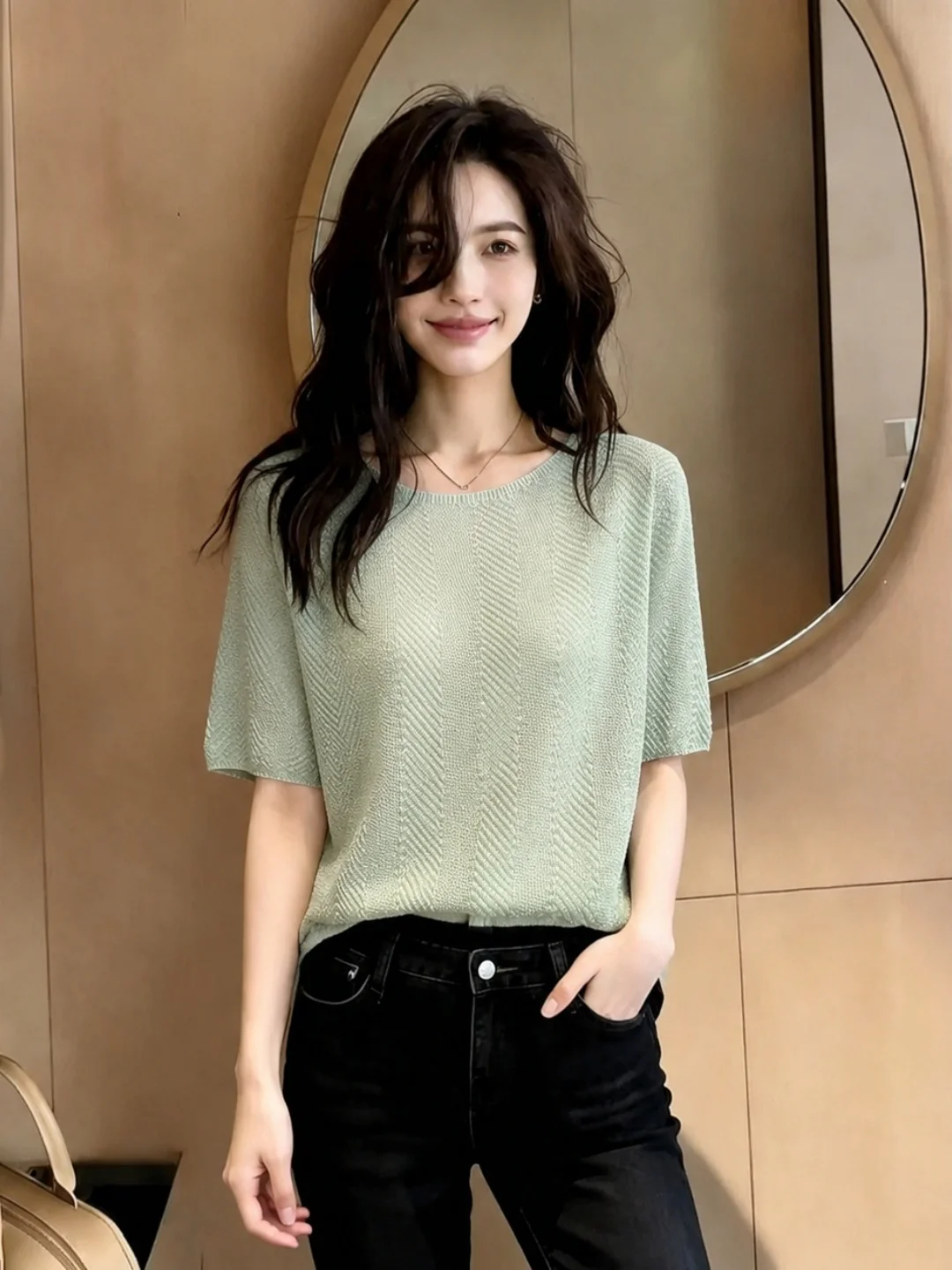 Laid-back Style Loose Comfortable Short Sleeve Knitwear Fashionable Commute Top Soft round Neck Pullover Summer New Arrival
Laid-back Style Loose Comfortable Short Sleeve Knitwear Fashionable Commute Top Soft round Neck Pullover Summer New Arrival