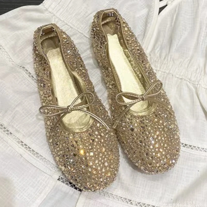 2026 new women's solid color Rhinestone Embellishment mid heel shoes women Spring and Autumn fashionable casual low top shoes
2026 new women's solid color Rhinestone Embellishment mid heel shoes women Spring and Autumn fashionable casual low top shoes