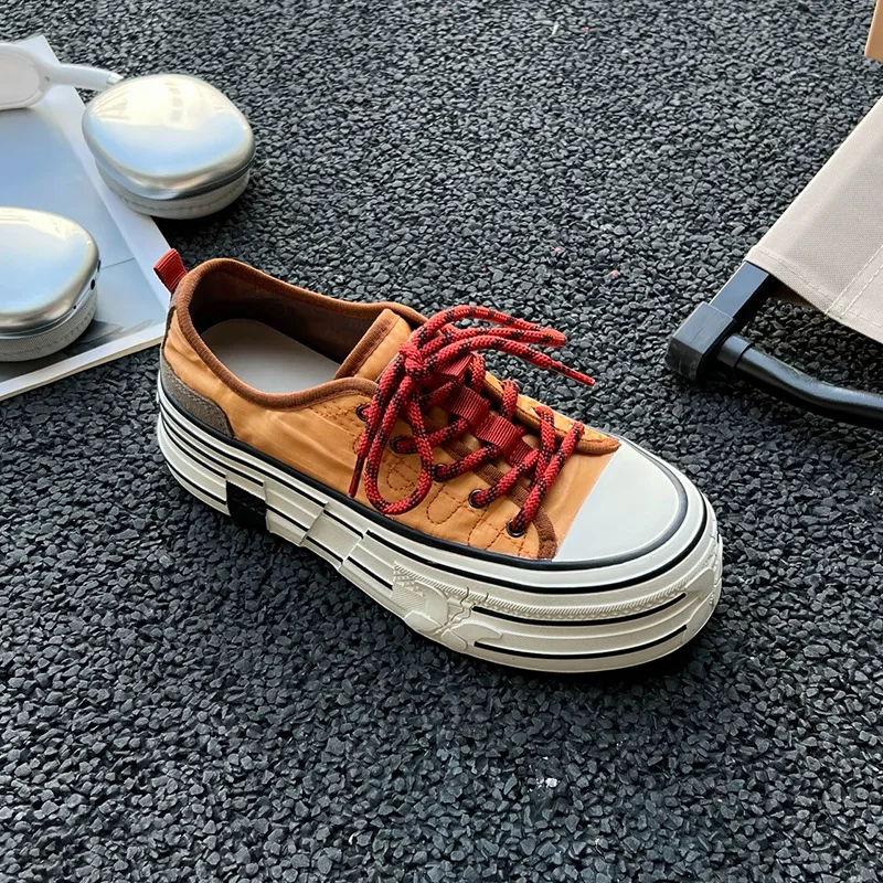 Женские кеды на платформе из канваса, новые модные повседневные туфли на шнуровке с контрастными цветами, низкие прогулочные кроссовки, уличная обувь
Женские кеды на платформе из канваса, новые модные повседневные туфли на шнуровке с контрастными цветами, низкие прогулочные кроссовки, уличная обувь