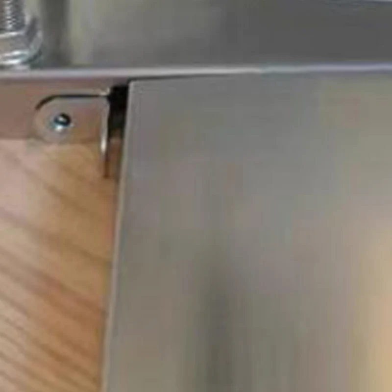 Автоматическая фасовочно-упаковочная машина с трехсторонней запайкой и задним швом
Автоматическая фасовочно-упаковочная машина с трехсторонней запайкой и задним швом