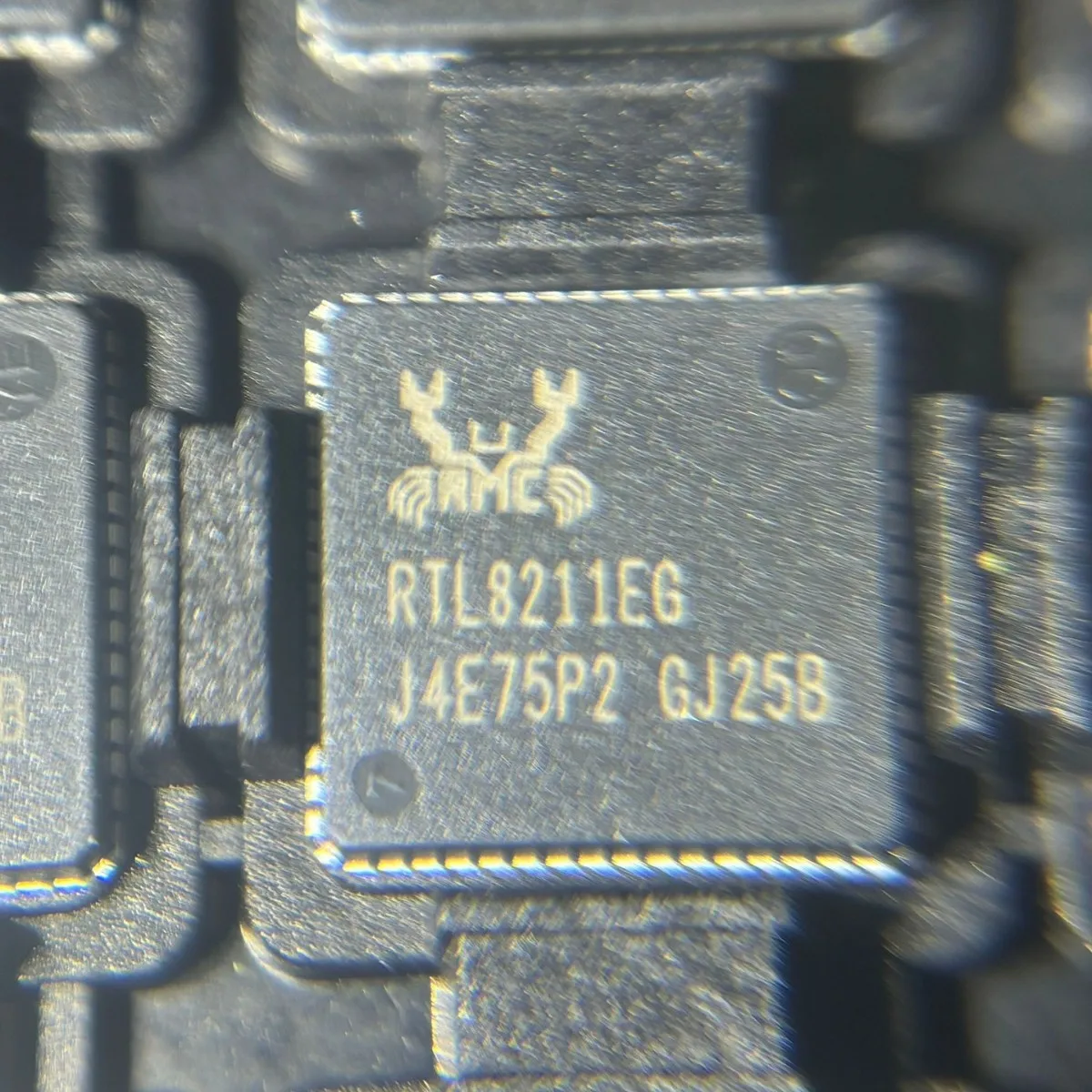 Ethernet transceiver RTL8211EG-VB-CG silk-screened RTL8211EG Genuine QFN-64 IC chip integrated circuit
Ethernet transceiver RTL8211EG-VB-CG silk-screened RTL8211EG Genuine QFN-64 IC chip integrated circuit