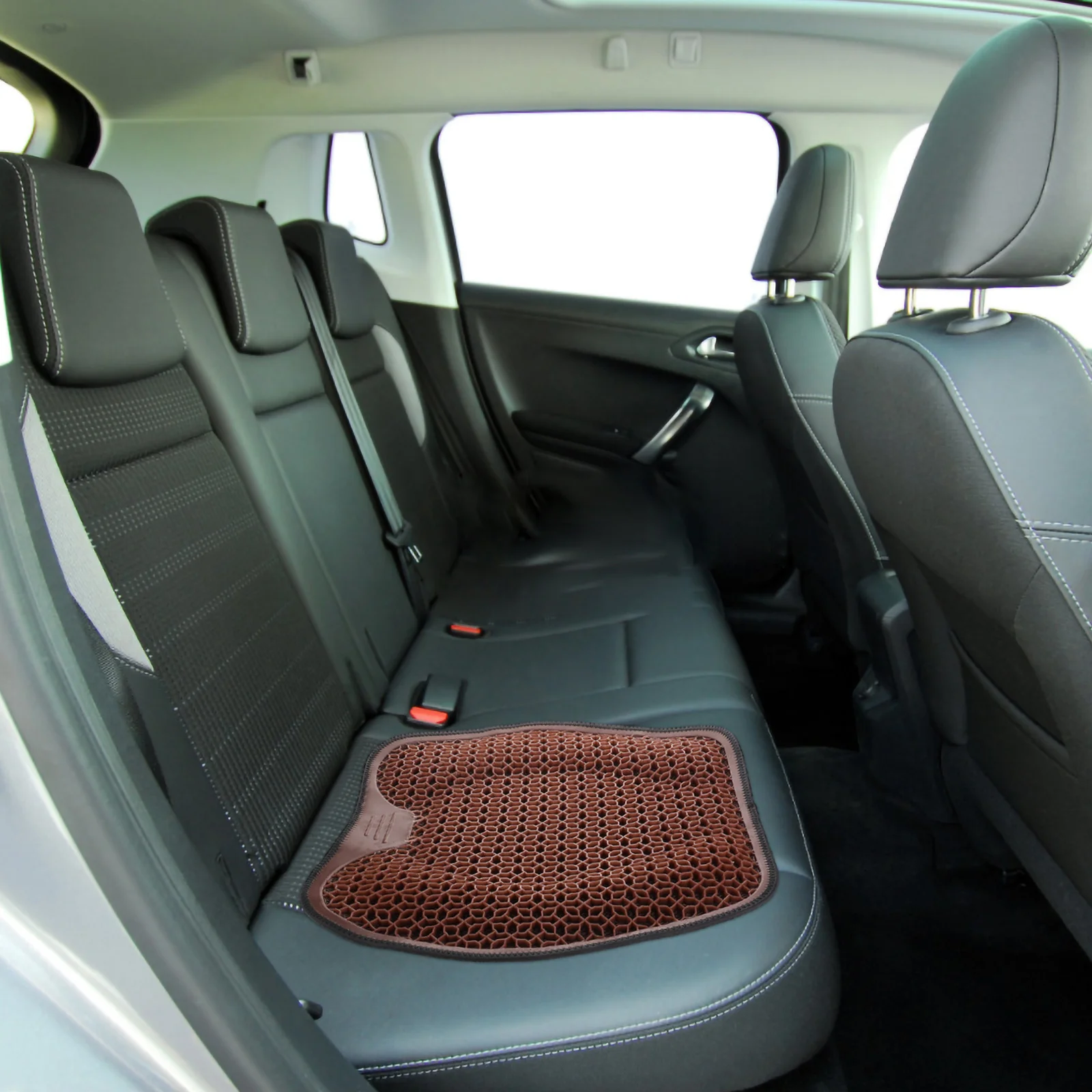 Universal Car Seat Cushion Breathable Gel Cooling Pad Anti-Slip Front Rear Summer Car Seat Protector Automotive Comfort 
Universal Car Seat Cushion Breathable Gel Cooling Pad Anti-Slip Front Rear Summer Car Seat Protector Automotive Comfort