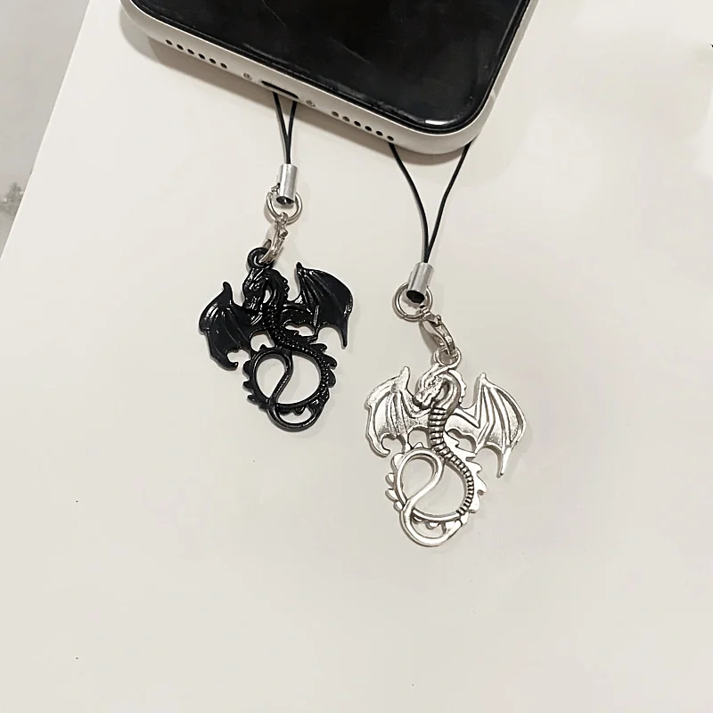 Alloy Dragon-Shaped Phone Lanyard – Elegant Black and Silver Design, Perfect Gift for Friends,Friend Gift
Alloy Dragon-Shaped Phone Lanyard – Elegant Black and Silver Design, Perfect Gift for Friends,Friend Gift