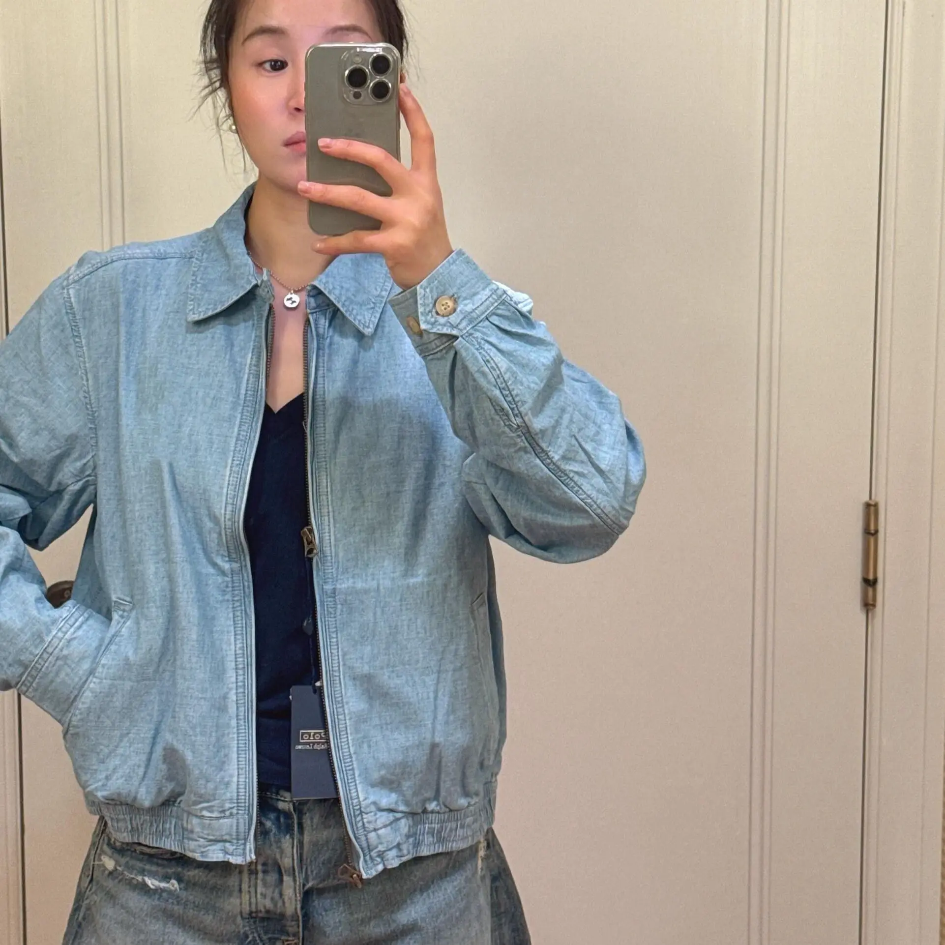 Retro Waed out Jaet for Women Loose Fit Zipper Closure Embroidered Vintage Sle ort Coat Casual Turn-down Collar
Retro Waed out Jaet for Women Loose Fit Zipper Closure Embroidered Vintage Sle ort Coat Casual Turn-down Collar