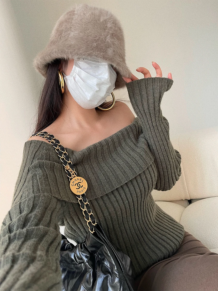 Slim Fit Long Sleeve Knitted Sweater One Shoulder Design Base Layer Yarn Stripes Young Girl Day Sexy Pure Desire Knitwear
Slim Fit Long Sleeve Knitted Sweater One Shoulder Design Base Layer Yarn Stripes Young Girl Day Sexy Pure Desire Knitwear