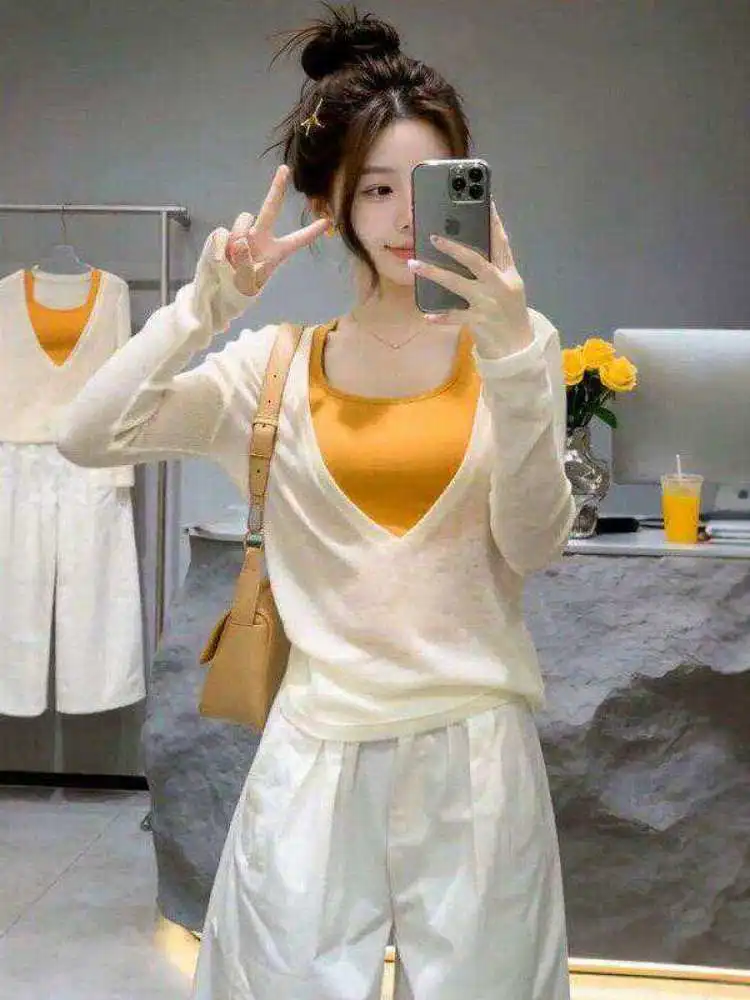 Summer Women's Fashionable Knitted Long Sleeve Breathable Two-Piece Set Comfortable Casual round Neck T-Shirt with Vest
Summer Women's Fashionable Knitted Long Sleeve Breathable Two-Piece Set Comfortable Casual round Neck T-Shirt with Vest