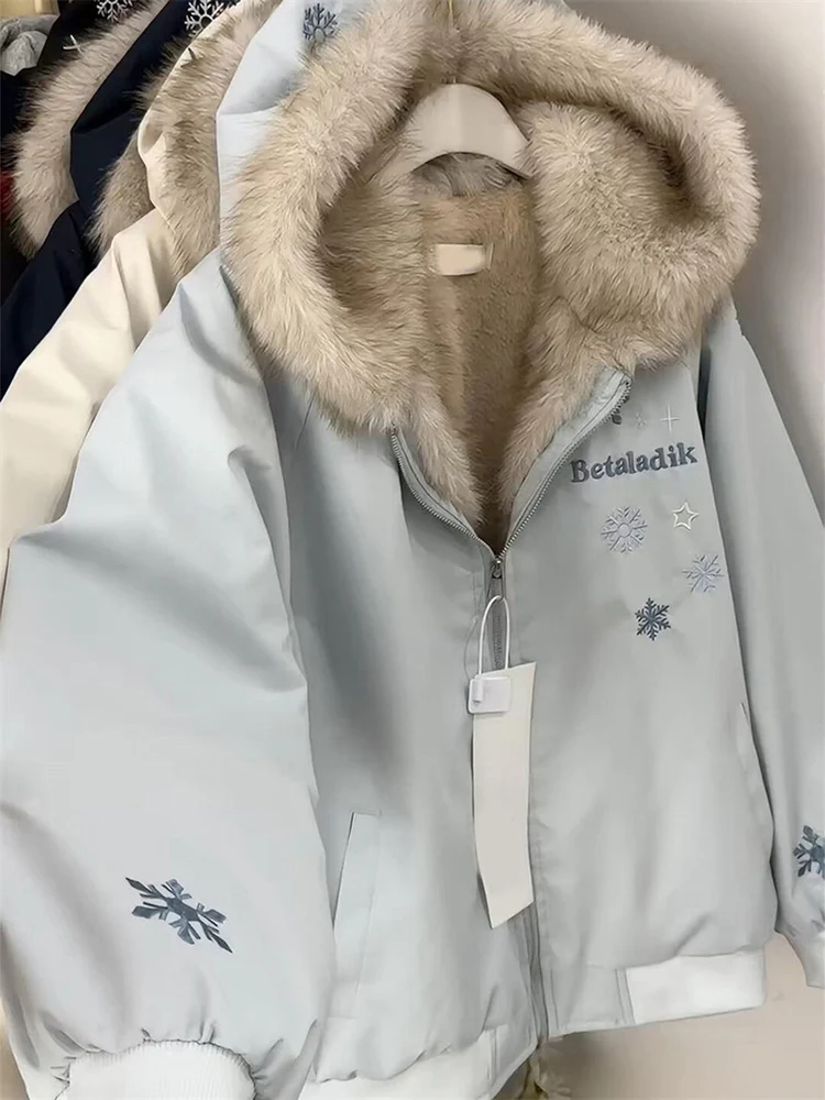 Корейский шикарный утепленный хлопковый кардиган с вышивкой снежинок, женское зимнее теплое свободное пальто-кардиган из хлопка, верхняя одежда
Корейский шикарный утепленный хлопковый кардиган с вышивкой снежинок, женское зимнее теплое свободное пальто-кардиган из хлопка, верхняя одежда