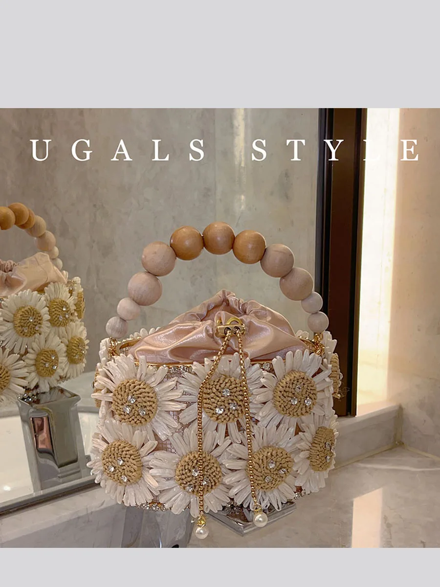 Flower Designer Women's Bag Handmade Woven Handbag Summer Straw Beach Bag Bohemia Wood Female Rattan Shoulder Messenger Bag Tote
Flower Designer Women's Bag Handmade Woven Handbag Summer Straw Beach Bag Bohemia Wood Female Rattan Shoulder Messenger Bag Tote