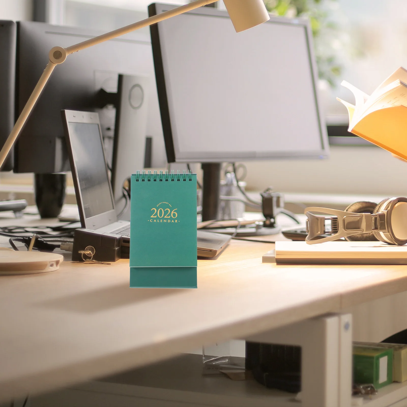 Настольный календарь на 2026 год, офисный календарь-планировщик, настольные аксессуары, эстетический маленький вертикальный студенческий
Настольный календарь на 2026 год, офисный календарь-планировщик, настольные аксессуары, эстетический маленький вертикальный студенческий
