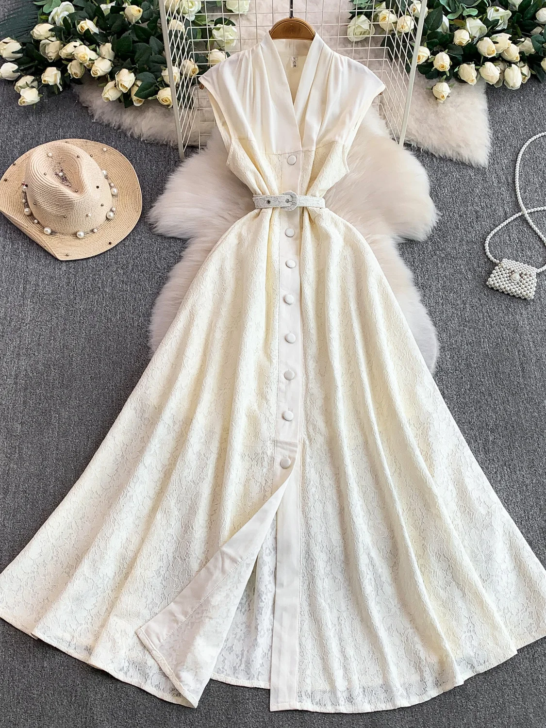 Elegant Lace Splice Sleeveless Women's Dress High Waist A-Line Skirt Single Button Tie Waist Slimming Long Dress
Elegant Lace Splice Sleeveless Women's Dress High Waist A-Line Skirt Single Button Tie Waist Slimming Long Dress
