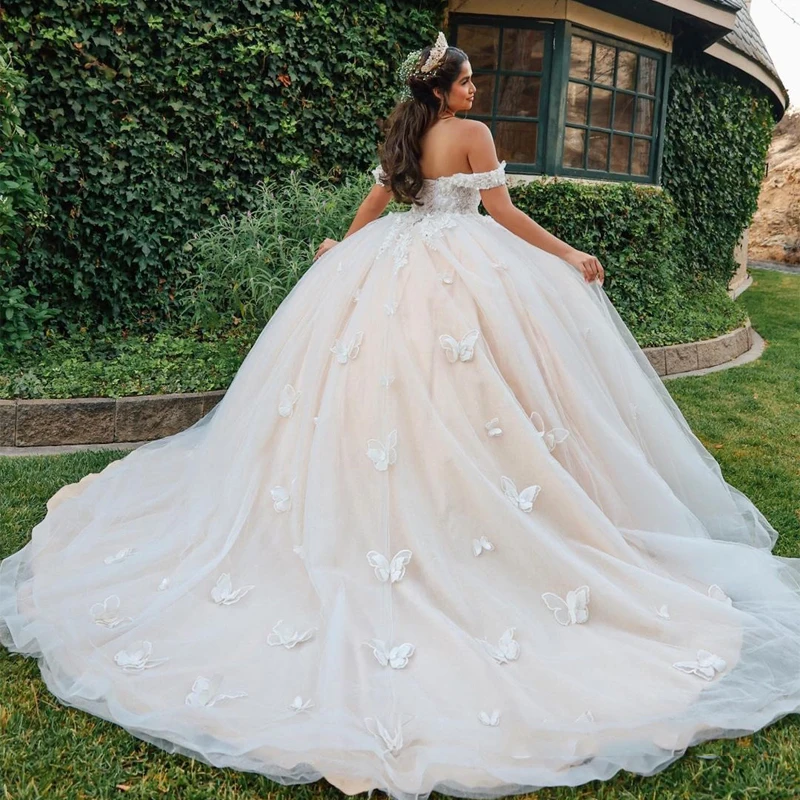 Ivory Sweet 16 Quinceanera Dress 2023 Off Shoulder 3D Bow Appliques Princess Party Gown Vestidos De 15 Años
Ivory Sweet 16 Quinceanera Dress 2023 Off Shoulder 3D Bow Appliques Princess Party Gown Vestidos De 15 Años