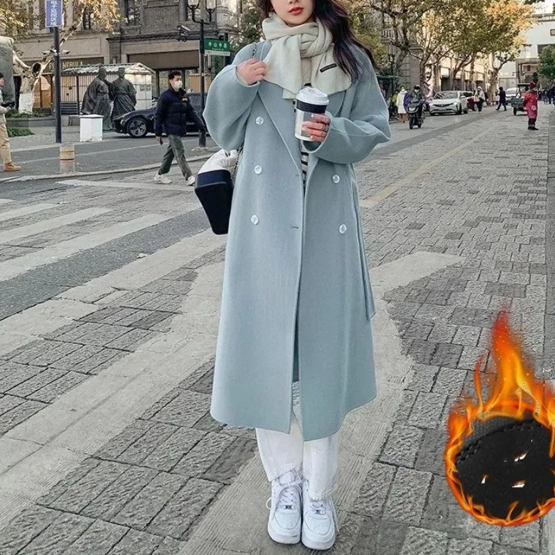Commuter Coat 2024 Women's Autumn and Winter New Suit Collar Button Fashion Solid Color Loose Mid Length Lace Woolen Jacket
Commuter Coat 2024 Women's Autumn and Winter New Suit Collar Button Fashion Solid Color Loose Mid Length Lace Woolen Jacket
