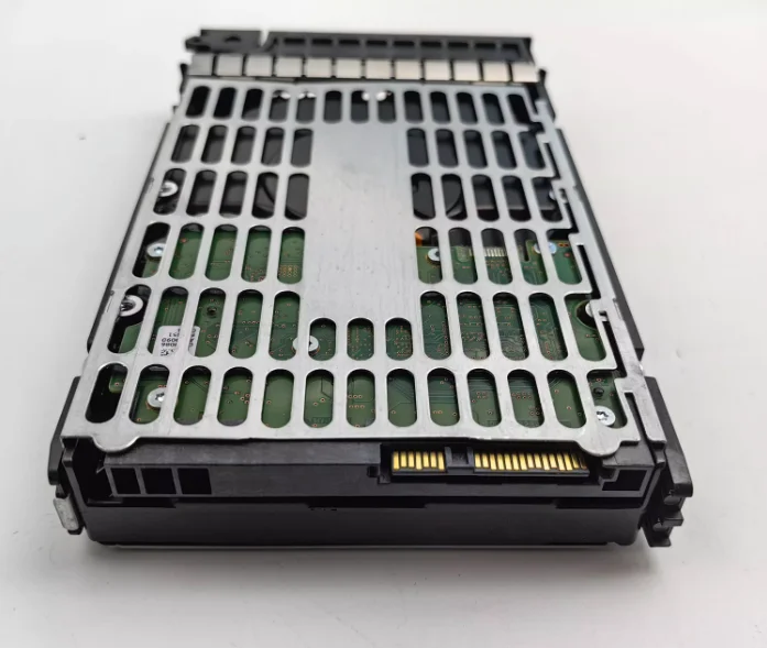 Для 693721-001 693689-B21 4T 6G SAS 3,5-дюймовый серверный жесткий диск
Для 693721-001 693689-B21 4T 6G SAS 3,5-дюймовый серверный жесткий диск