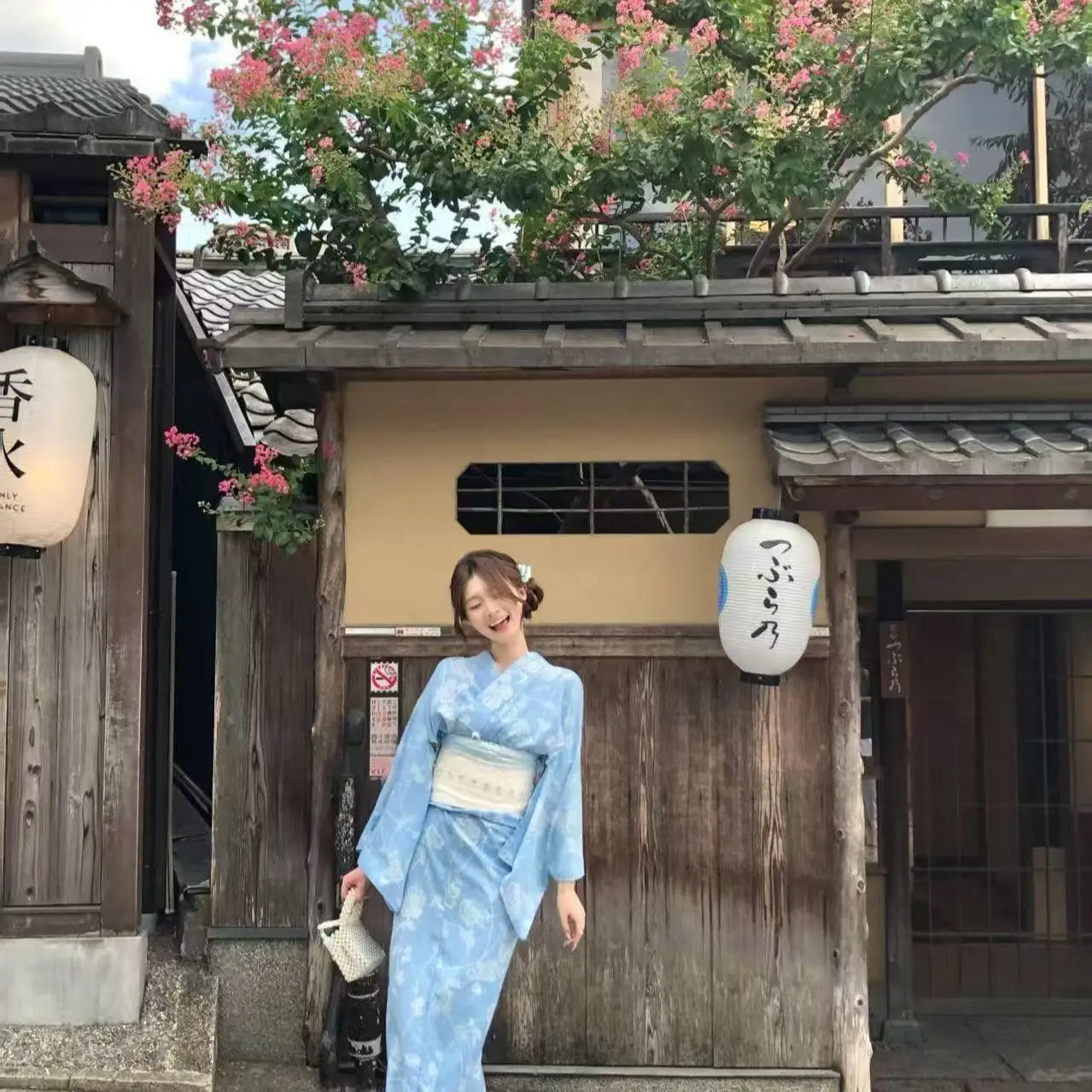 Spring New Women's Blue Kimono Traditional Japanese Clothing Cute Fresh Printing Stage Dance Dress Vintage Travel Long Robe
Spring New Women's Blue Kimono Traditional Japanese Clothing Cute Fresh Printing Stage Dance Dress Vintage Travel Long Robe