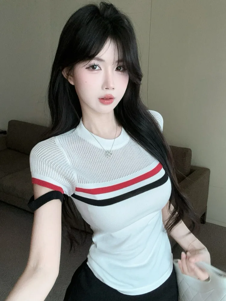 Fashionable Knitted Slim Fit Top Pure Desirable Spicy Design Short Sleeve Half Transparent Sexy Inner Wear Korean Style Commute
Fashionable Knitted Slim Fit Top Pure Desirable Spicy Design Short Sleeve Half Transparent Sexy Inner Wear Korean Style Commute