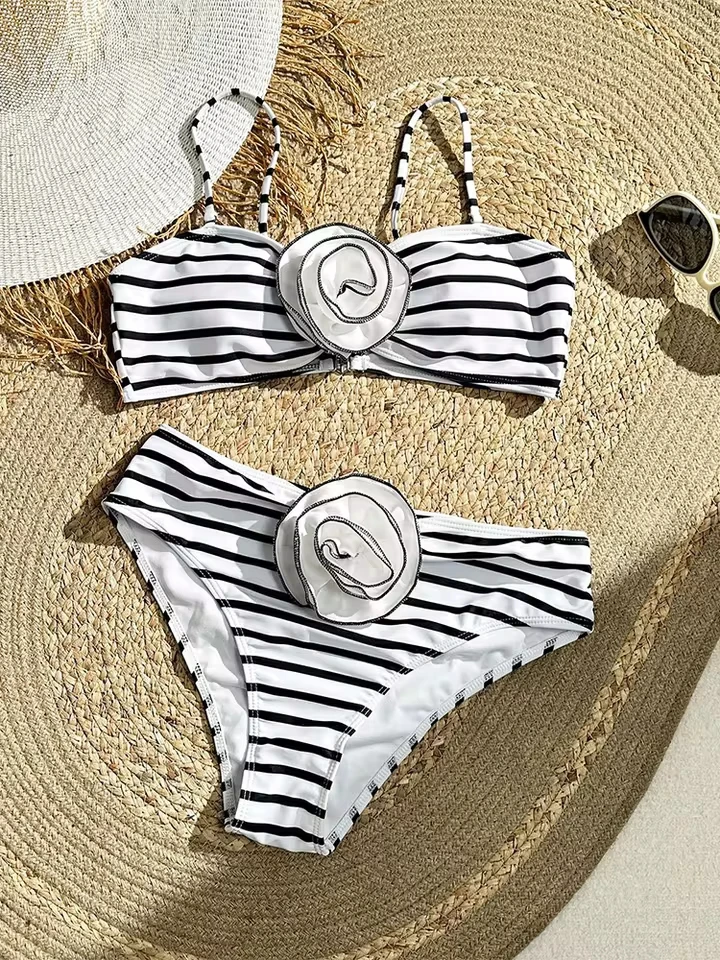 Vzvn Sexy Stripe 3D Flower Bikinis Women Split Swimsuit Beach Vacation Bikini 2026 New All Season High Waist Bikinis 2 Piece Set
Vzvn Sexy Stripe 3D Flower Bikinis Women Split Swimsuit Beach Vacation Bikini 2026 New All Season High Waist Bikinis 2 Piece Set