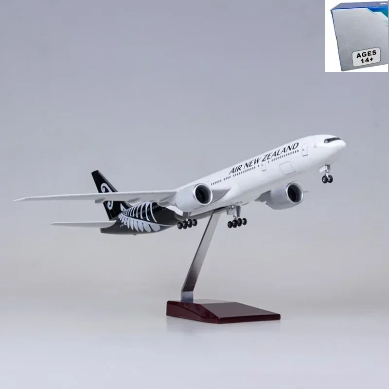 47 см масштаб 1/157 777 B777 самолет Новая Зеландия NEWZEALAND Airlines модель W легкий и шасси колеса пластиковая смола самолет игрушка
47 см масштаб 1/157 777 B777 самолет Новая Зеландия NEWZEALAND Airlines модель W легкий и шасси колеса пластиковая смола самолет игрушка