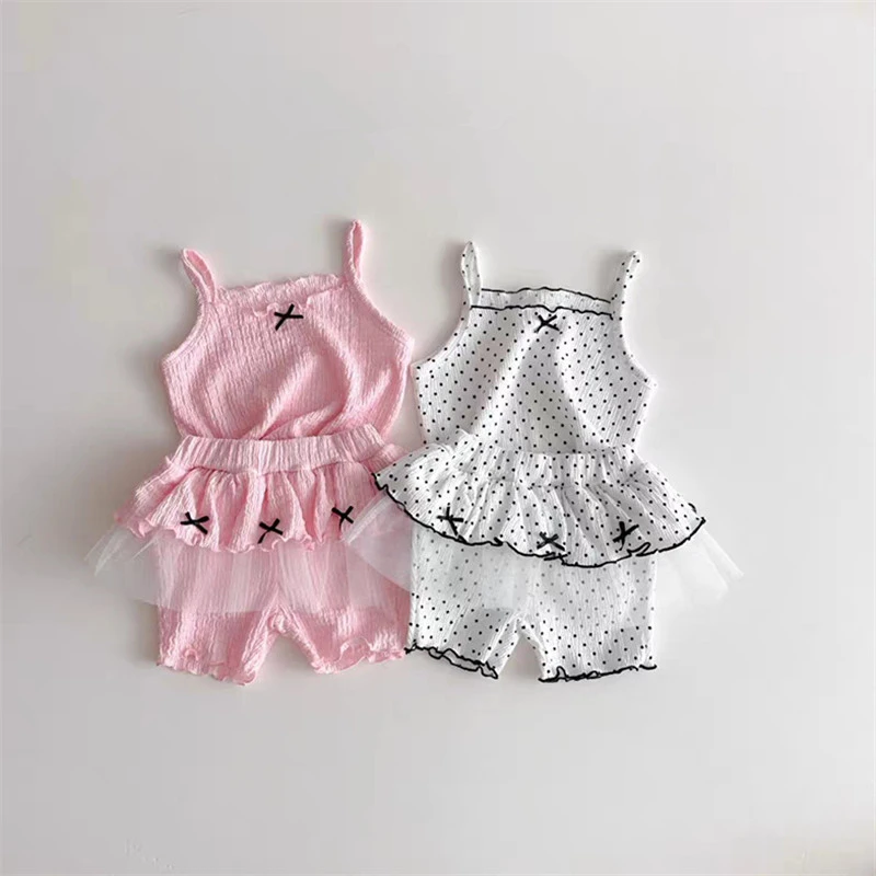 2026 Summer New Girls Dot Bow Sling Clothes Set Children Girls Sleeveless Vest + Shorts 2pcs Suit Thin Cotton Toddler Outfits
2026 Summer New Girls Dot Bow Sling Clothes Set Children Girls Sleeveless Vest + Shorts 2pcs Suit Thin Cotton Toddler Outfits