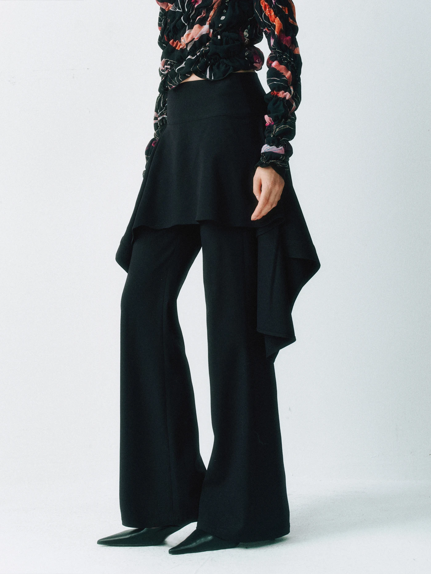 LUCENCY AW25 Casual High Waist Straight Leg Pants with Draped Skirt Hemline Fake Two-Piece Suiting Pants for Women
LUCENCY AW25 Casual High Waist Straight Leg Pants with Draped Skirt Hemline Fake Two-Piece Suiting Pants for Women