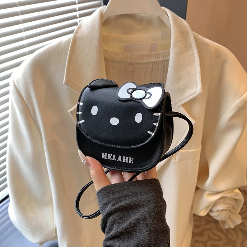 Anime Hello Kitty Headphone Bag Diagonal Cross Bag Cute Girl Kawaii Cartoon Leather Storage Bag Fashionable Bow Coin Wallet
Anime Hello Kitty Headphone Bag Diagonal Cross Bag Cute Girl Kawaii Cartoon Leather Storage Bag Fashionable Bow Coin Wallet
