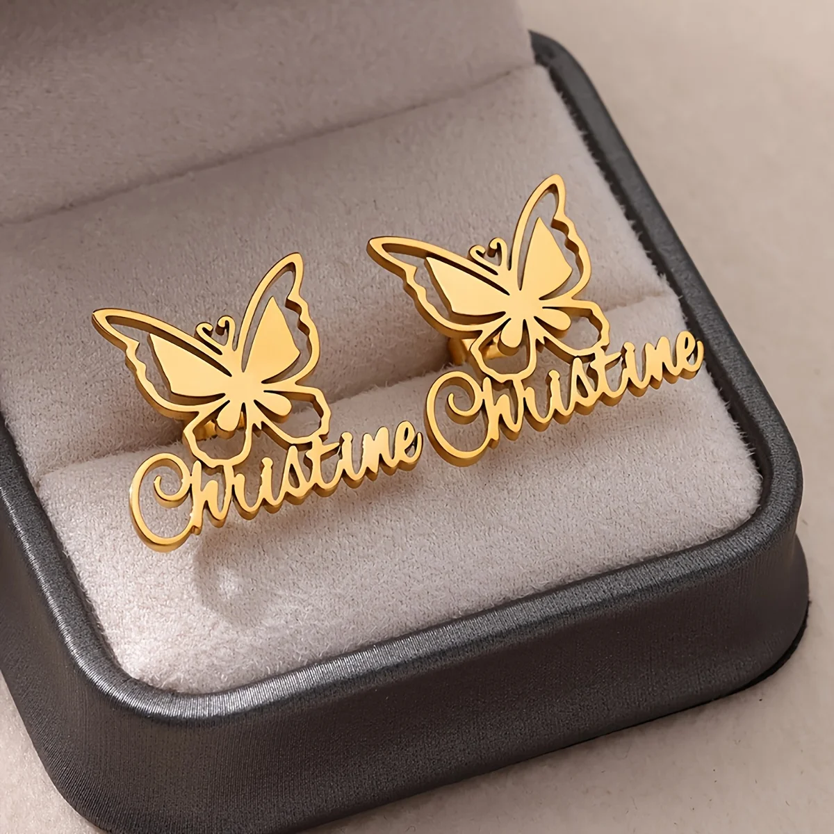 Name Butterfly Earrings 304L Stainless Steel 18K Golden Plated Custom Naming Stud Earrings Elegant Gift for Women Mother'S Day
Name Butterfly Earrings 304L Stainless Steel 18K Golden Plated Custom Naming Stud Earrings Elegant Gift for Women Mother'S Day
