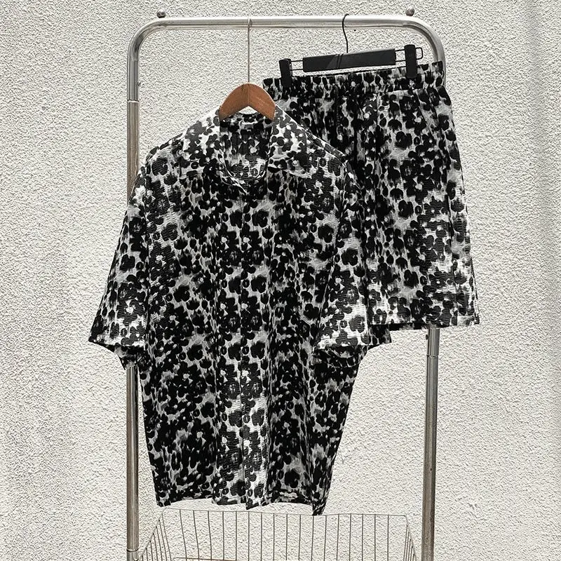 Stylish Short Sleeve Shirt with Matching Shorts Breathable Thin Summer Outfit for Men
Stylish Short Sleeve Shirt with Matching Shorts Breathable Thin Summer Outfit for Men