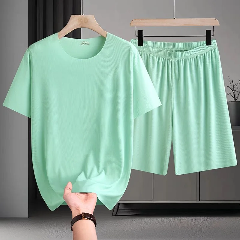 Summer New Trendy Solid Color Thin Ice Silk Breathable Short Sleeve T-shirt Set Men's Casual Loose Sport Plus Size Two-Piece Set
Summer New Trendy Solid Color Thin Ice Silk Breathable Short Sleeve T-shirt Set Men's Casual Loose Sport Plus Size Two-Piece Set