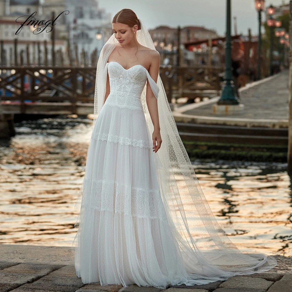 Fmogl Sexy Backless Sweetheart Lace Vintage Wedding Dresses Luxury Spaghetti Straps Court Train A Line Bridal Gown
Fmogl Sexy Backless Sweetheart Lace Vintage Wedding Dresses Luxury Spaghetti Straps Court Train A Line Bridal Gown
