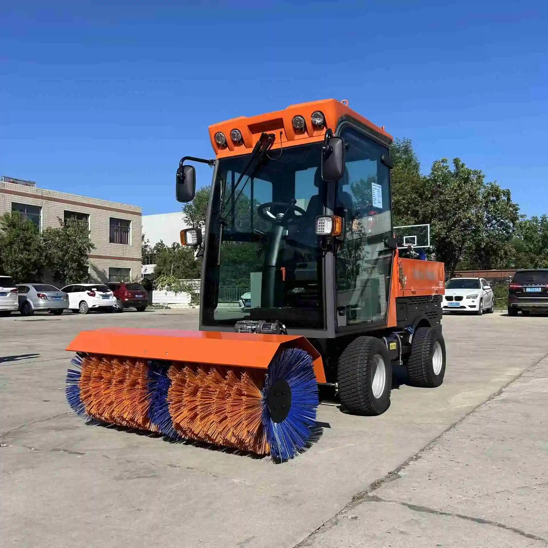25HP 140CM Многофункциональная подметальная машина для катания на полов, снегоочиститель, электрический запуск, вождение, зимняя дорога, санитарная машина для удаления снега
25HP 140CM Многофункциональная подметальная машина для катания на полов, снегоочиститель, электрический запуск, вождение, зимняя дорога, санитарная машина для удаления снега