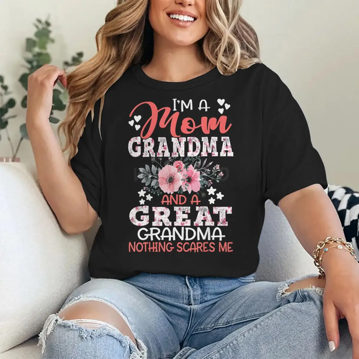 "I'm A Mom Grandma And A Great Grandma" T-shirt Vintage Flower Design Short Sleeve Casual Round Neck Mother's Gifts Tshirts
"I'm A Mom Grandma And A Great Grandma" T-shirt Vintage Flower Design Short Sleeve Casual Round Neck Mother's Gifts Tshirts