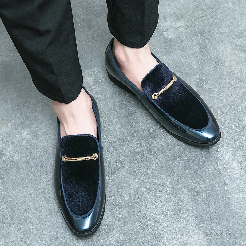 Korean Version Suede Patent Leather Business Suit Metal Splicing Lightweight, Breathable Personalized Plus Size Loafers
Korean Version Suede Patent Leather Business Suit Metal Splicing Lightweight, Breathable Personalized Plus Size Loafers