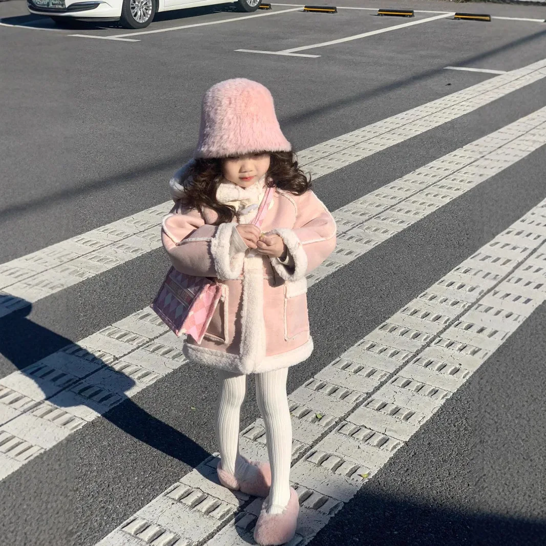 girls winter coat Thickened Warm Velvet Hooded Pink Button Fur Coat Girls Fur Coat
girls winter coat Thickened Warm Velvet Hooded Pink Button Fur Coat Girls Fur Coat